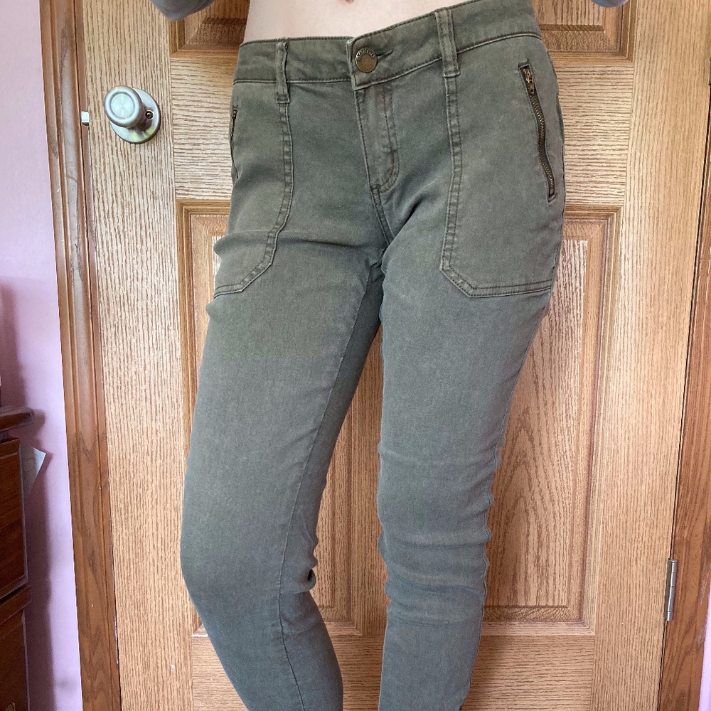 Olive green BONGO skinny jeans